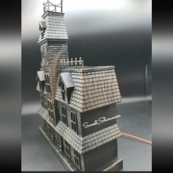 HALLOWEEN Haunted House Mansion Color Changing LED Lights & Sound Ghost Cats New - Picture 4 of 12